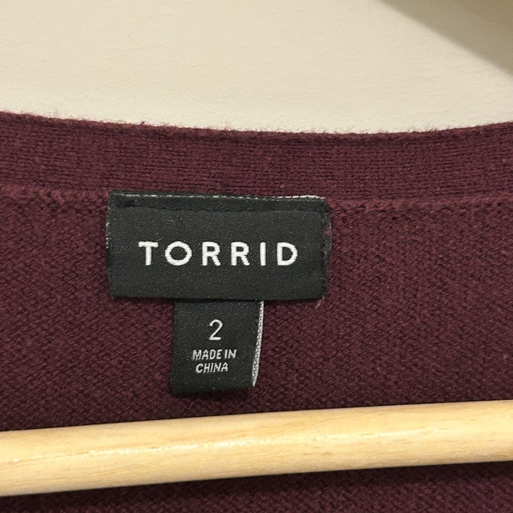 Torrid Burgundy V-Neck Lace Tunic - Picture 5 of 7